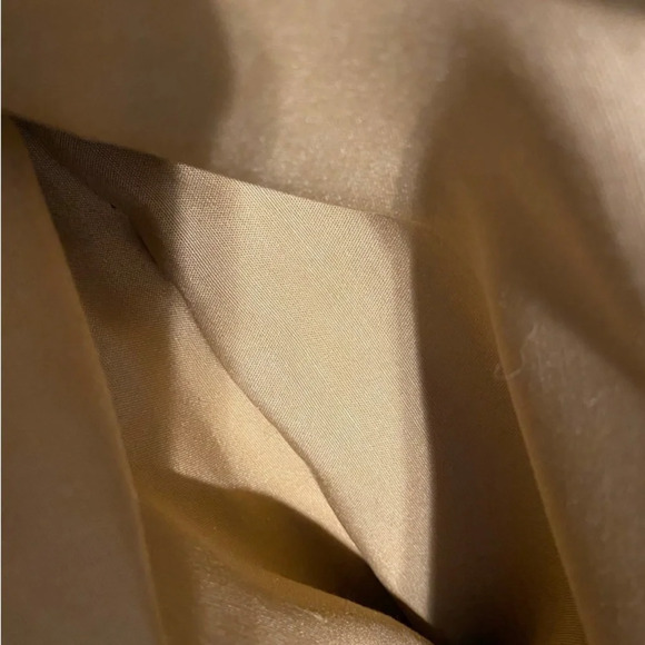 Nautica Tan medium Handbag with braided Handles . Like New condition. - Picture 9 of 12